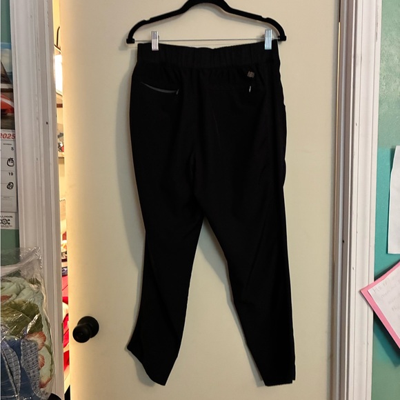 ZELOS Pants - EUC Ladies Zelos Pull On Elastic Waist Ankle Pants 4 Pocket